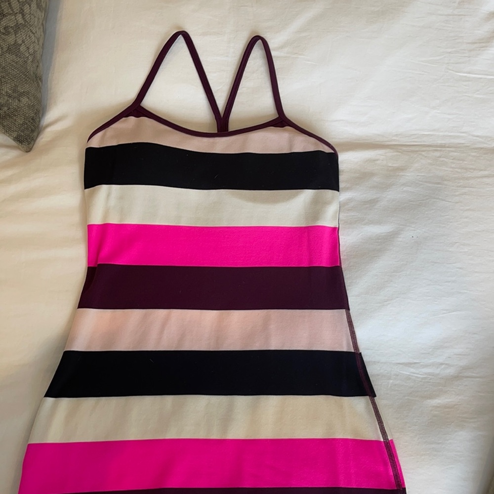 Lulu lemon power y tank